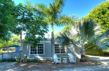 Seahorse Cottages   Adults Only Sanibel Florida